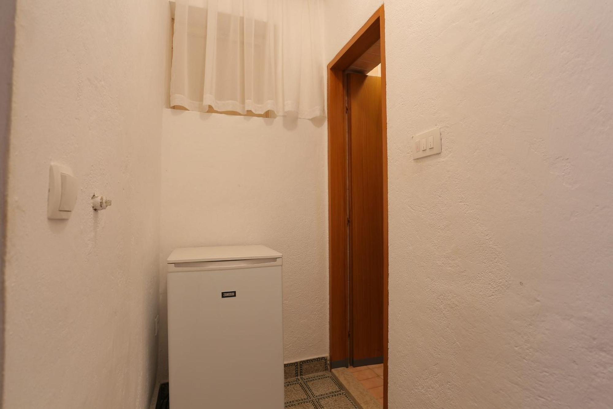 Apartments And Rooms With Parking Space Tucepi, Makarska - 5263 외부 사진