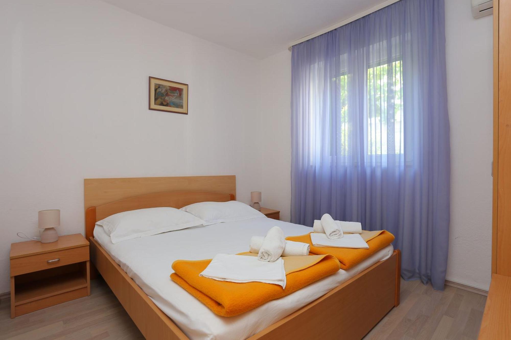 Apartments And Rooms With Parking Space Tucepi, Makarska - 5263 외부 사진