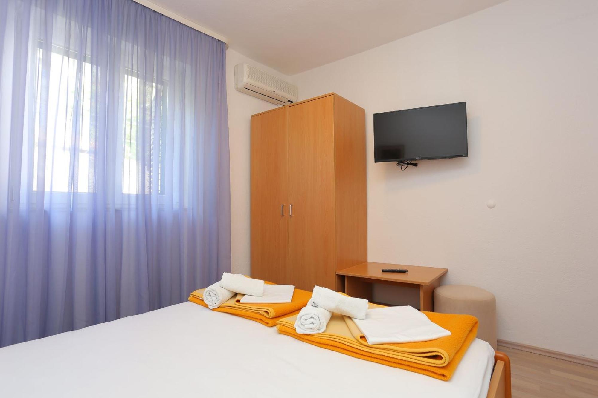 Apartments And Rooms With Parking Space Tucepi, Makarska - 5263 외부 사진